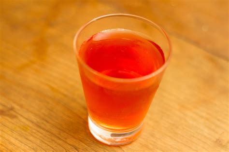 How to Make a Red Headed Slut Shot: 5 Steps (with Pictures)